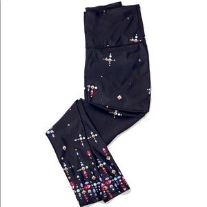 Victoria’s Secret 7/8 Jewel Print Athletic Tights
